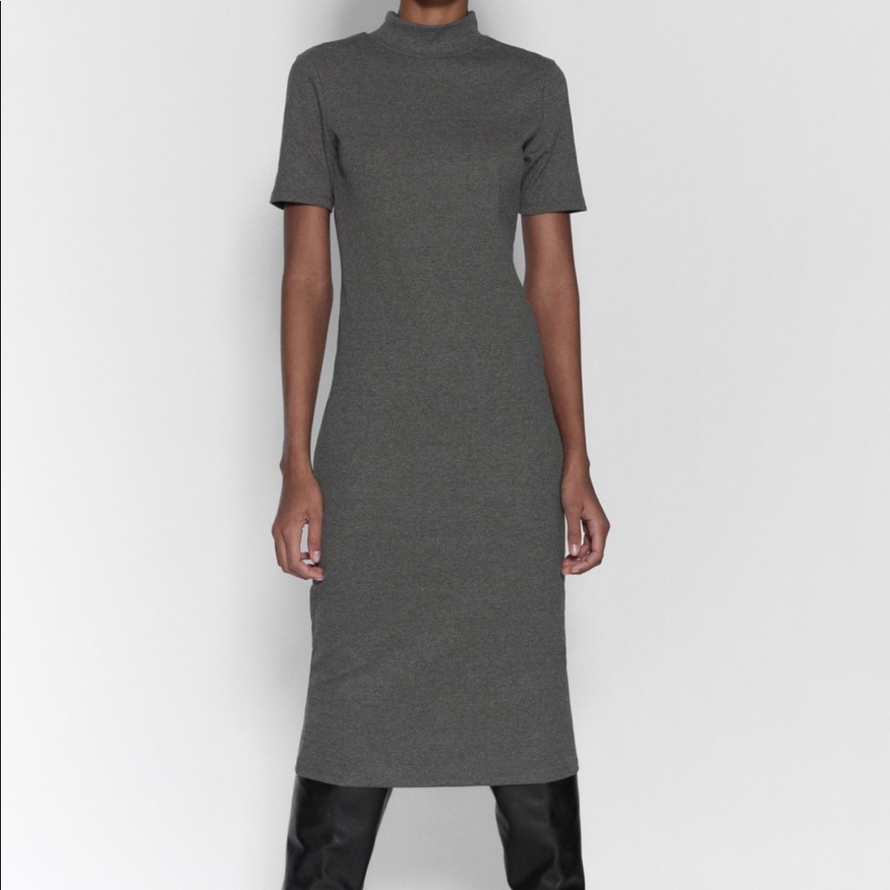 Grey ribbed midi dress